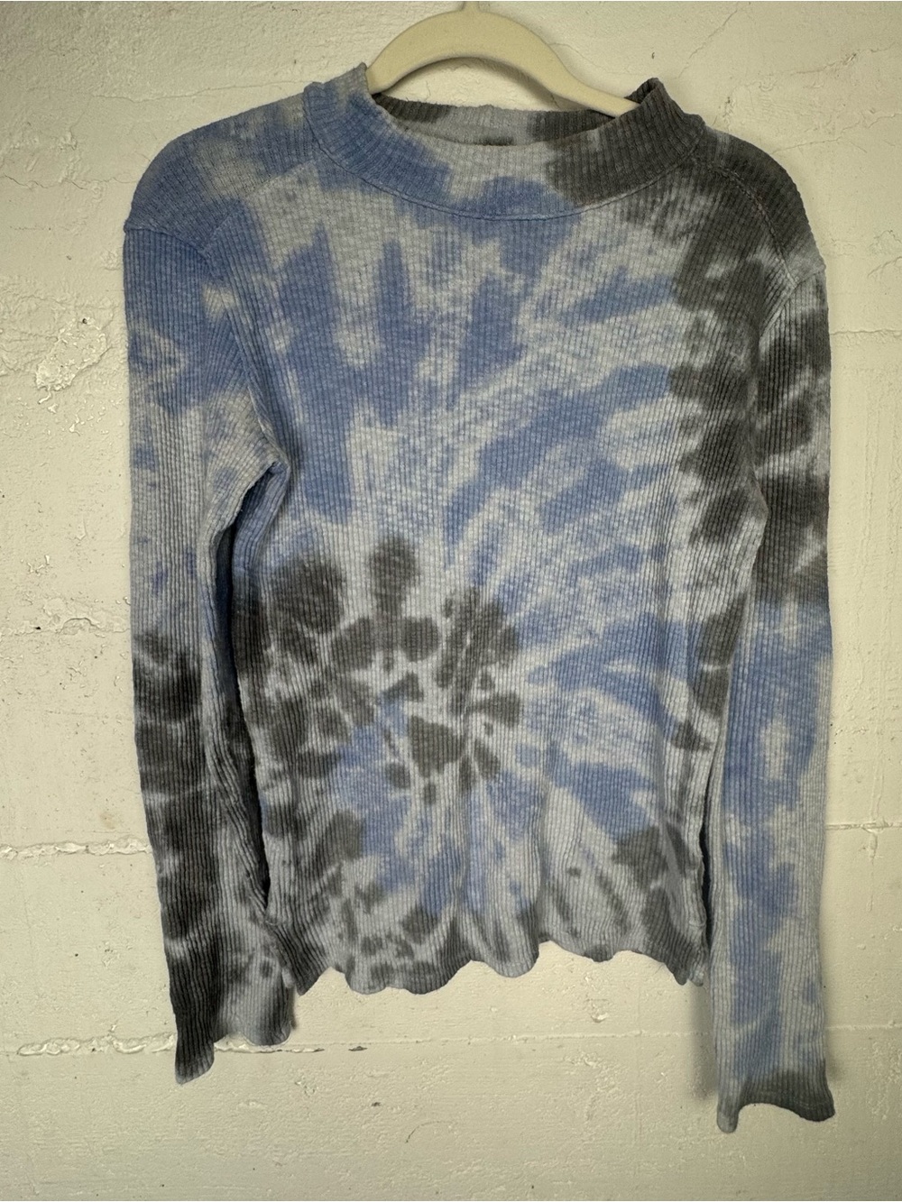 FREE PEOPLE WE THE FREE BLUE TIE DYE RIBBED THERMAL LONG SLEEVE WOMENS Medium M